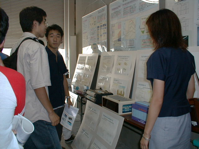 �������󂯂Ă��܂��B