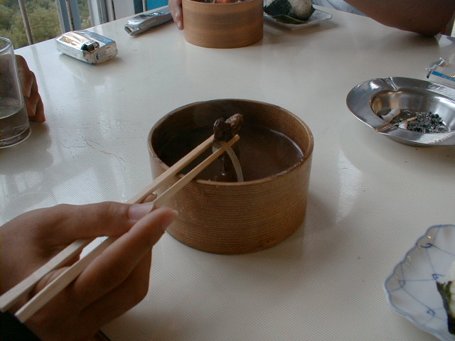 �F��ɓe��ł��B